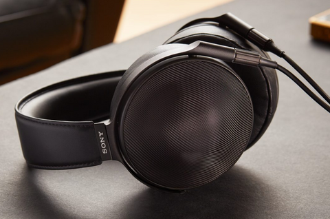 Sony MDR-Z1R Signature Hi-Res Over-Ear Headphones (Black)
